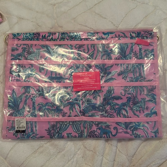 Hanging organizer